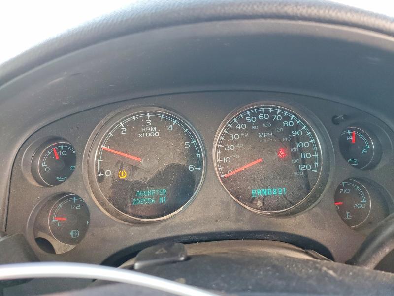 Photo 9 from auction – 2008 CHEVROLET TAHOE K150 with VIN 1GNFK13018R271573