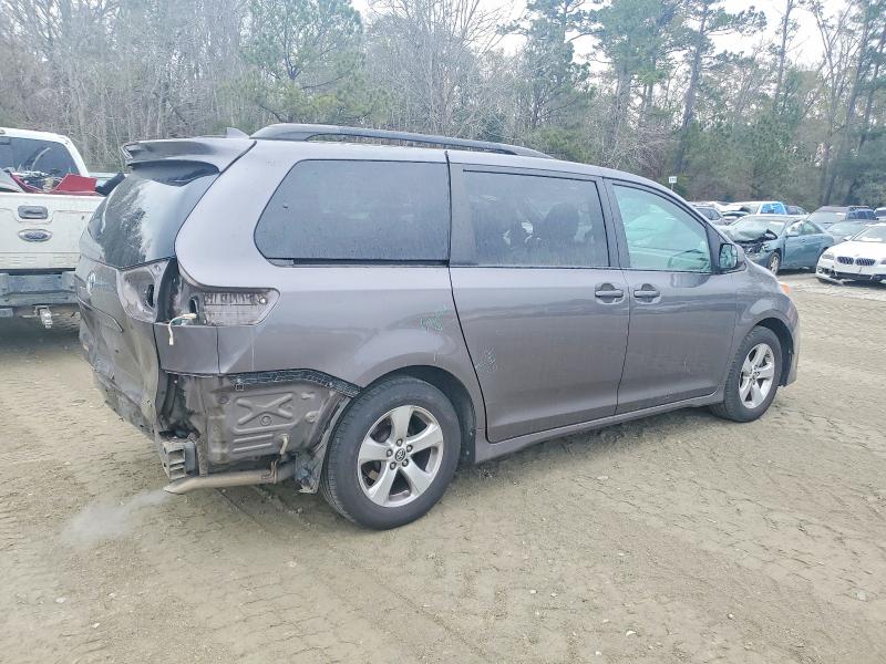 Photo 3 from auction – 2020 TOYOTA SIENNA LE with VIN 5TDKZ3DC7LS034684