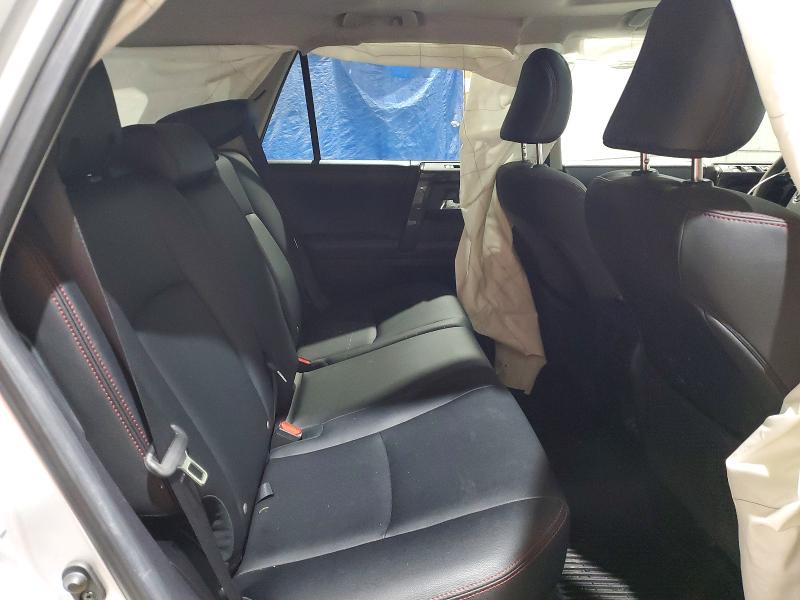 Photo 11 from auction – 2020 TOYOTA 4RUNNER with VIN JTEBU5JR2L5739963