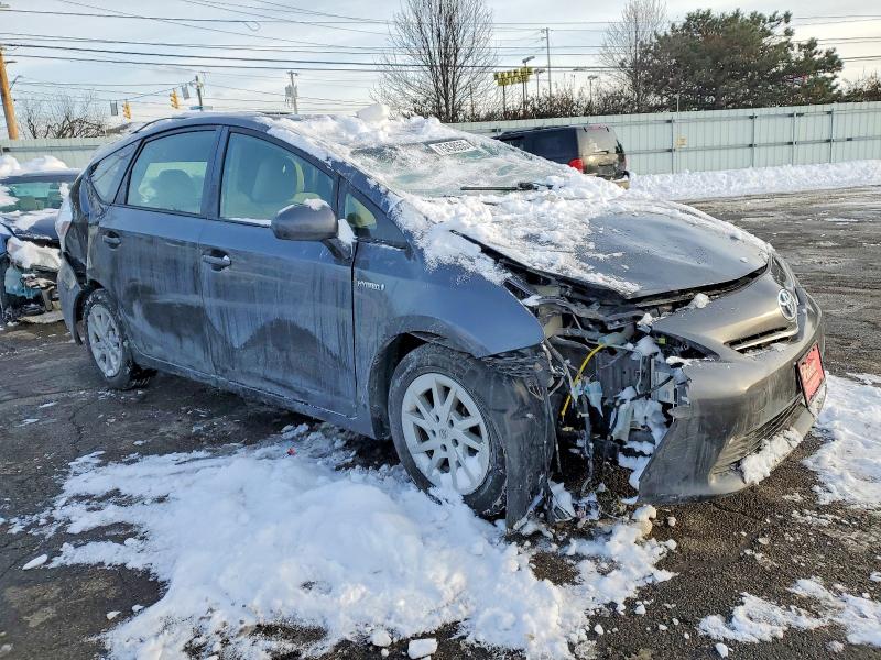 Photo 4 from auction – 2013 TOYOTA PRIUS V with VIN JTDZN3EU0D3283168