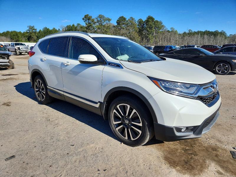 Photo 4 from auction – 2018 HONDA CR-V TOURI with VIN 2HKRW2H96JH627567