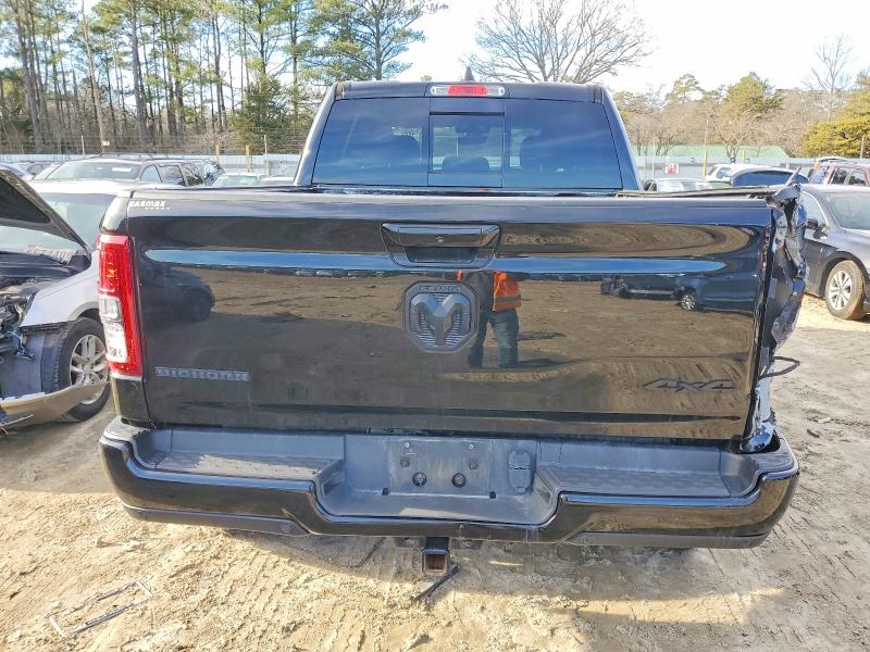 Photo 6 from auction – 2019 RAM 1500 BIG H with VIN 1C6RRFFG1KN874424