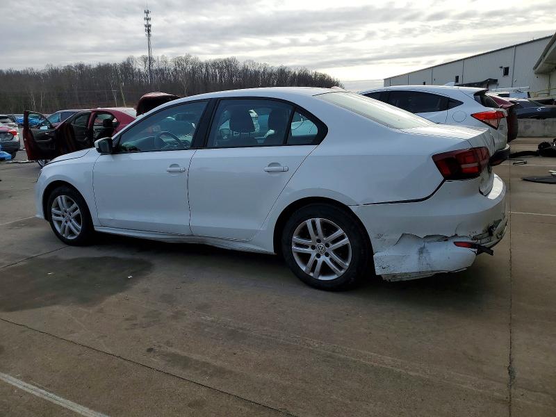 Photo 2 from auction – 2018 VOLKSWAGEN JETTA S with VIN 3VW2B7AJ2JM247535