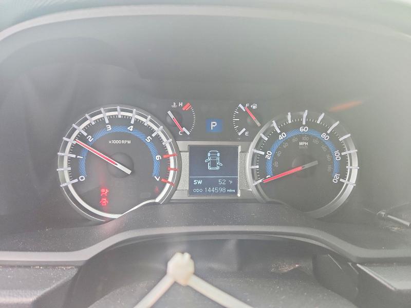 Photo 9 from auction – 2018 TOYOTA 4RUNNER with VIN JTEZU5JR3J5167054