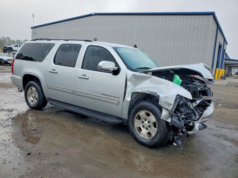 Photo 4 from auction – 2011 CHEVROLET SUBURBAN with VIN 1GNSCJE02BR347270