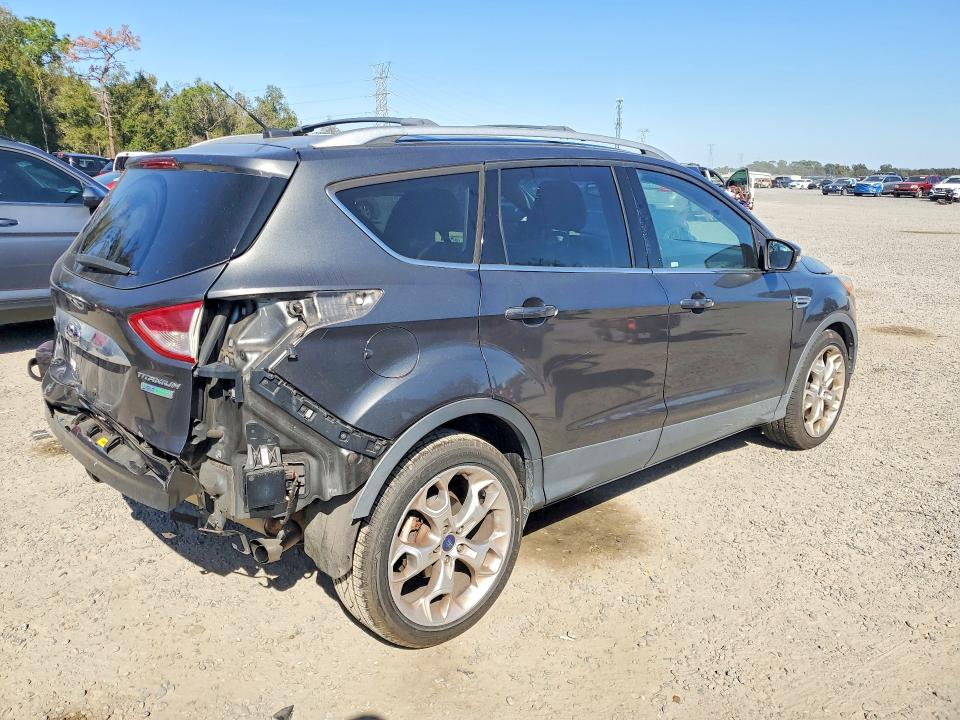 Photo 3 from auction – 2015 FORD ESCAPE with VIN 1FMCU0J97FUA56755