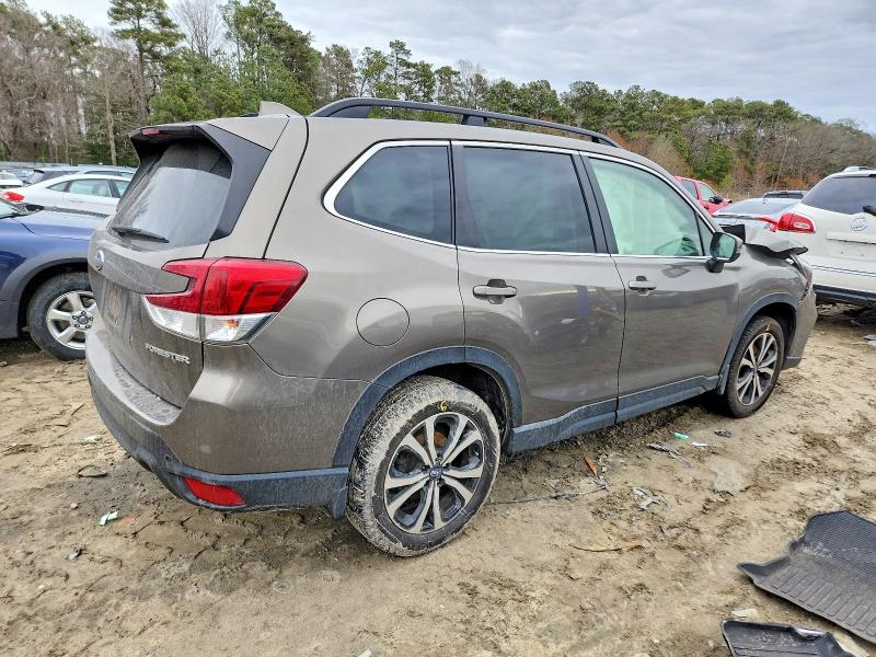 Photo 3 from auction – 2019 SUBARU FORESTER L with VIN JF2SKAUC0KH575119