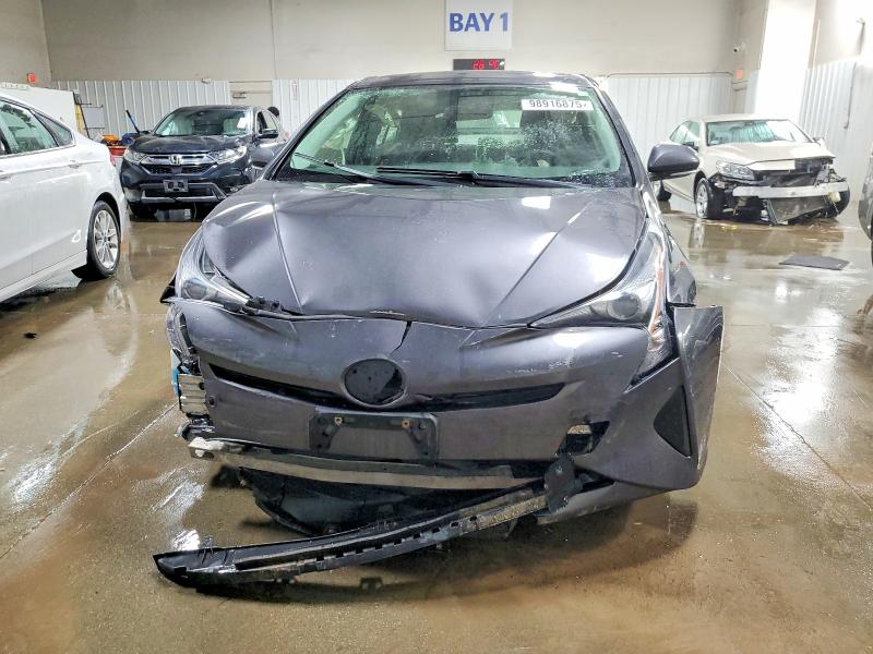 Photo 5 from auction – 2016 TOYOTA PRIUS with VIN JTDKARFU2G3520309
