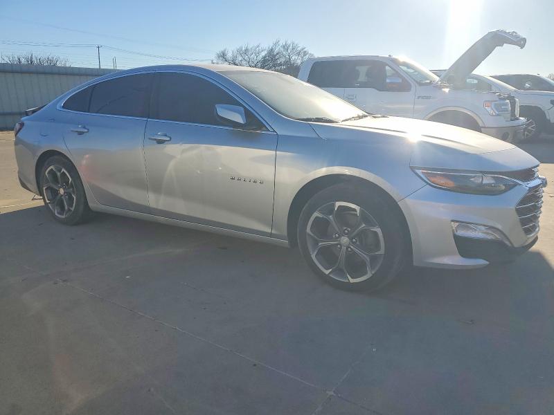 Photo 4 from auction – 2020 CHEVROLET MALIBU with VIN 1G1ZD5ST3LF102760
