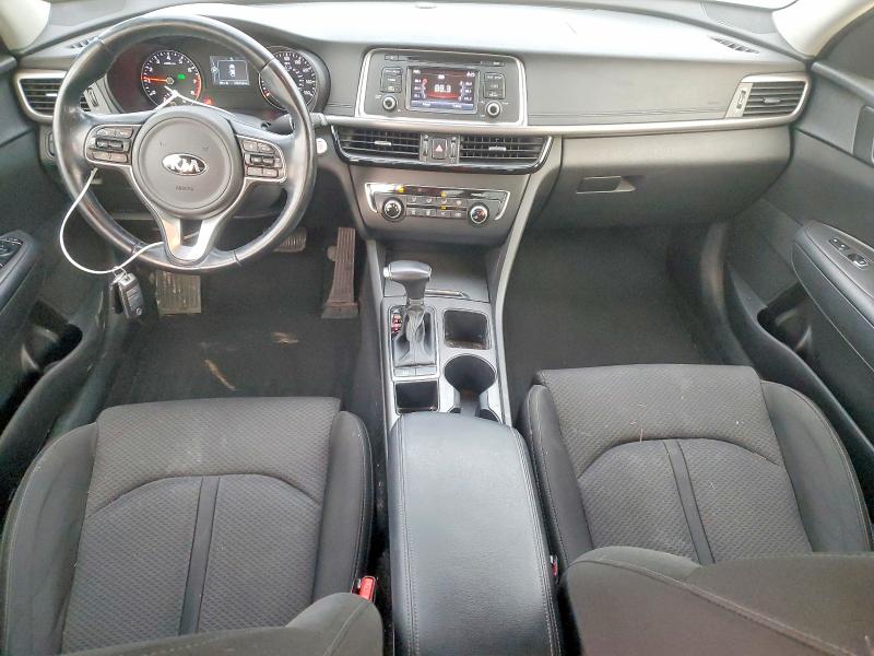 Photo 8 from auction – 2016 KIA OPTIMA with VIN 5XXGT4L12GG048352