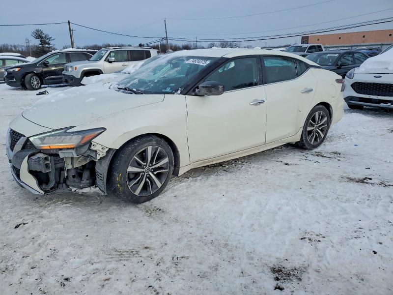 NISSAN MAXIMA 2019 with VIN 1N4AA6AV7KC375535 - Photo from auction