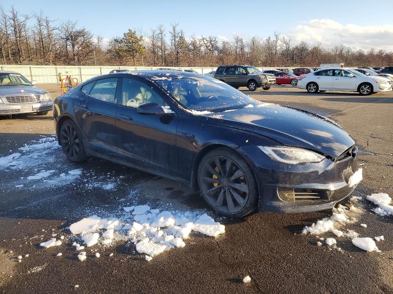 Photo 4 from auction – 2014 TESLA MODEL S with VIN 5YJSA1H14EFP38367