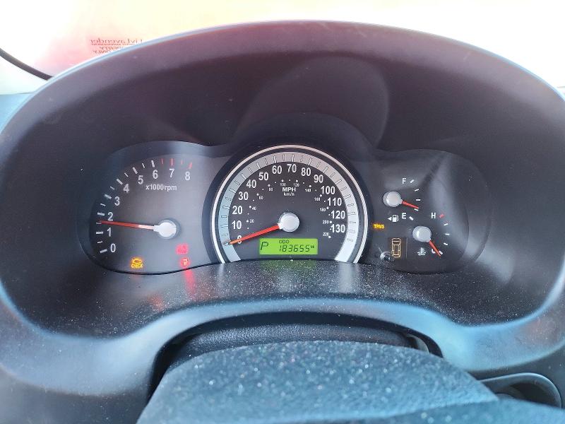 Photo 9 from auction – 2008 HYUNDAI ENTOURAGE with VIN KNDMC233786053071