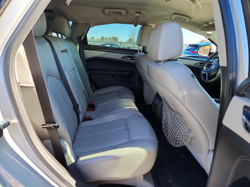 Фото 11 с аукциона – 2014 CADILLAC SRX с VIN 3GYFNAE39ES610140