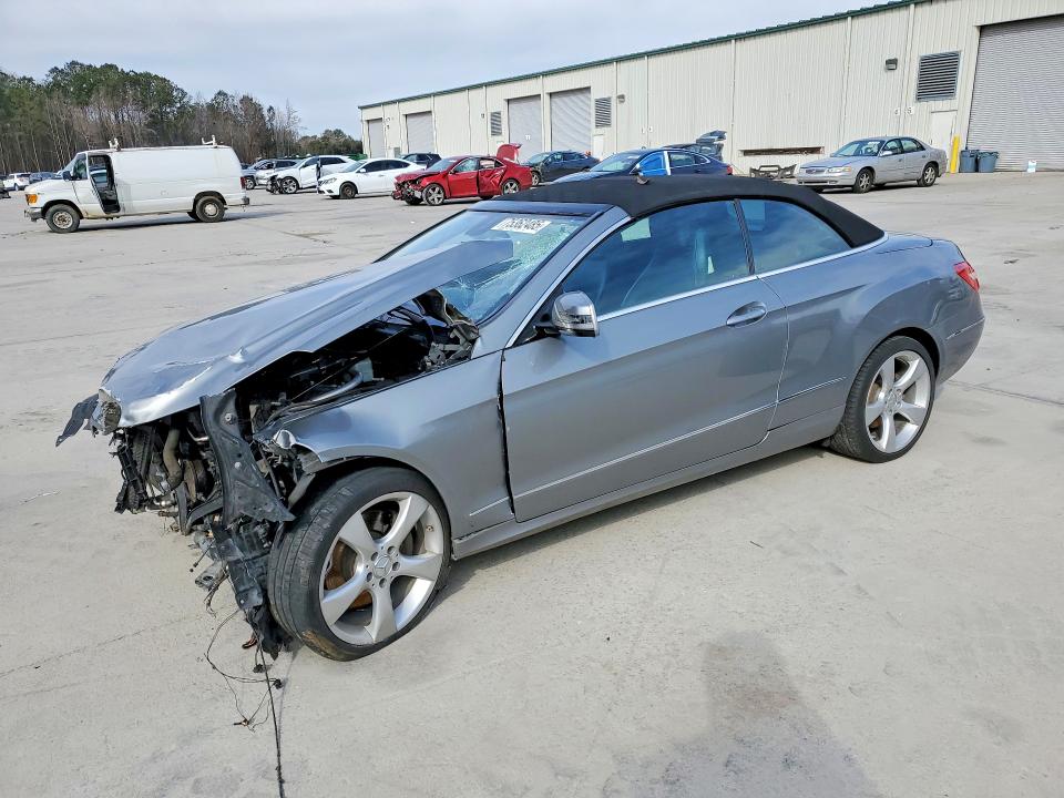 MERCEDES-BENZ E 2013 مع رقم تعريف المركبة WDDKK5KF0DF207238 - صورة من المزاد
