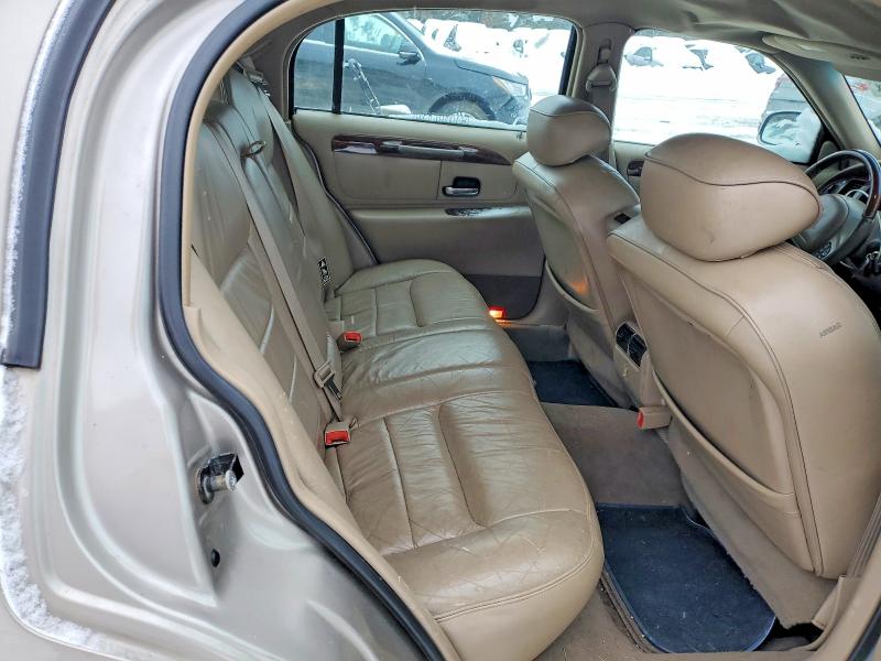 Photo 10 from auction – 2001 LINCOLN TOWN CAR with VIN 1LNHM82W01Y693917