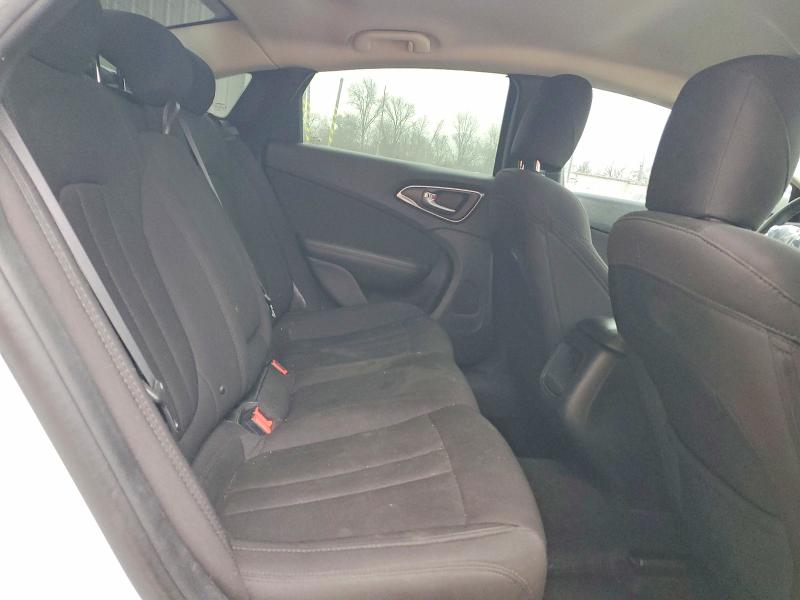 Photo 10 from auction – 2016 CHRYSLER 200 LIMITE with VIN 1C3CCCAB3GN181117