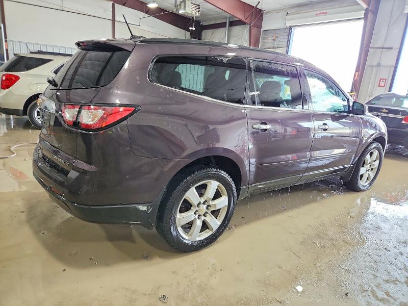 Photo 3 from auction – 2016 CHEVROLET TRAVERSE L with VIN 1GNKRGKD0GJ152802