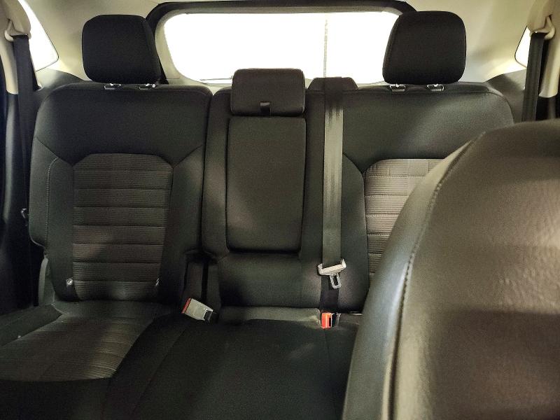 Photo 10 from auction – 2017 FORD EDGE SEL with VIN 2FMPK4J82HBC12182