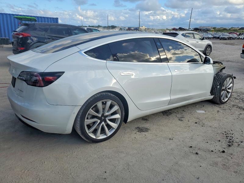 Photo 3 from auction – 2019 TESLA MODEL 3 with VIN 5YJ3E1EB6KF512445