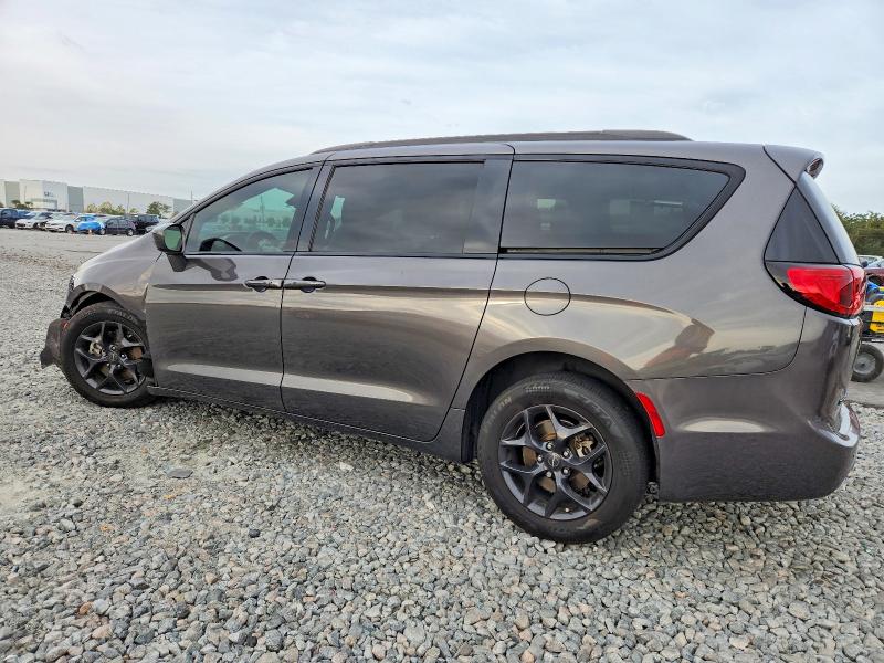 Photo 2 from auction – 2020 CHRYSLER PACIFICA with VIN 2C4RC1EG8LR200483