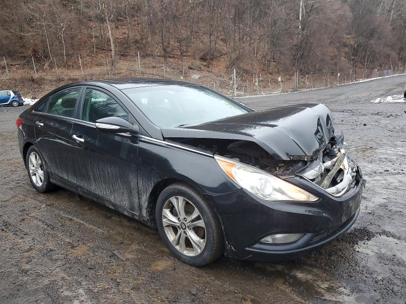 Photo 4 from auction – 2011 HYUNDAI SONATA SE with VIN 5NPEC4AC2BH212062