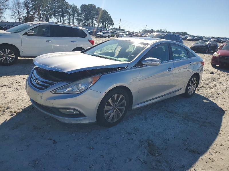 HYUNDAI SONATA SE 2014 with VIN 5NPEC4AC1EH889379 - Photo from auction