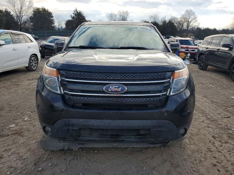 Photo 5 from auction – 2011 FORD EXPLORER L with VIN 1FMHK8F80BGA54459