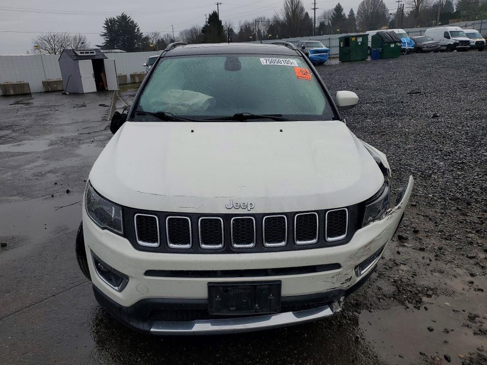 Photo 5 from auction – 2017 JEEP COMPASS with VIN 3C4NJDCB1HT607188