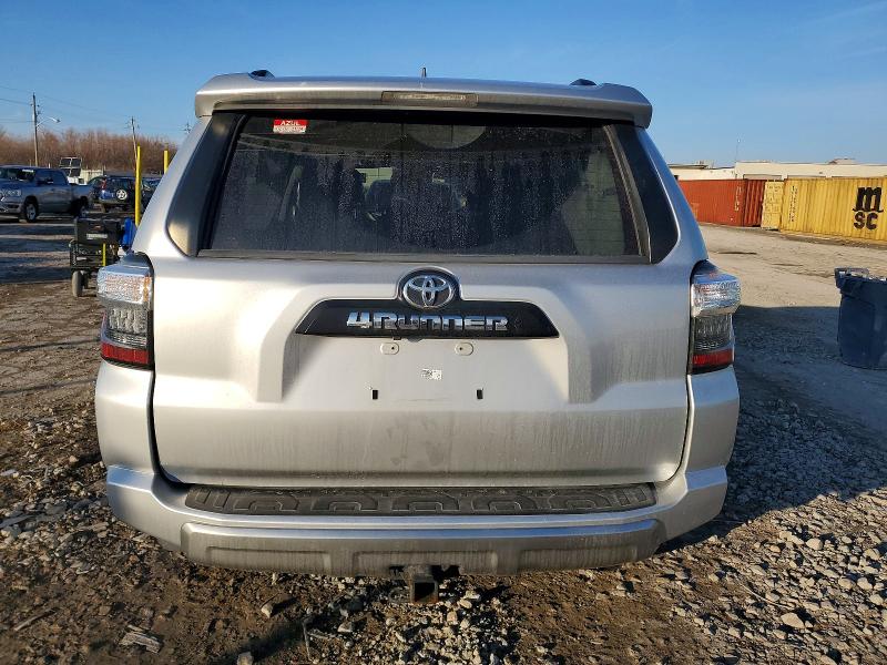 Photo 6 from auction – 2020 TOYOTA 4RUNNER SR with VIN JTEBU5JR2L5789956