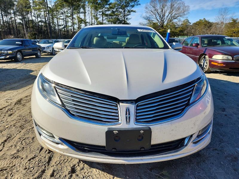 Photo 5 from auction – 2014 LINCOLN MKZ HYBRID with VIN 3LN6L2LU9ER836050