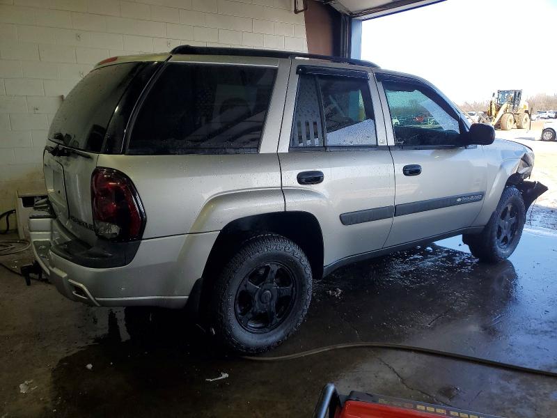 Photo 3 from auction – 2004 CHEVROLET TRAILBLAZE with VIN 1GNDT13S142395965