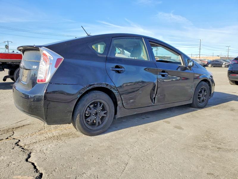 Photo 3 from auction – 2015 TOYOTA PRIUS with VIN JTDKN3DU9F0452353