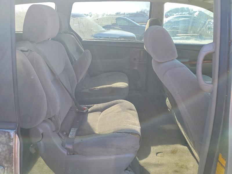 Photo 11 from auction – 2008 TOYOTA SIENNA with VIN 5TDZK22C88S101851
