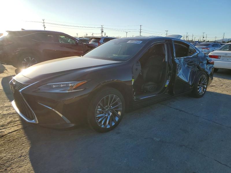 LEXUS ES 300H 2024 with VIN 58AEA1C19RU051326 - Photo from auction
