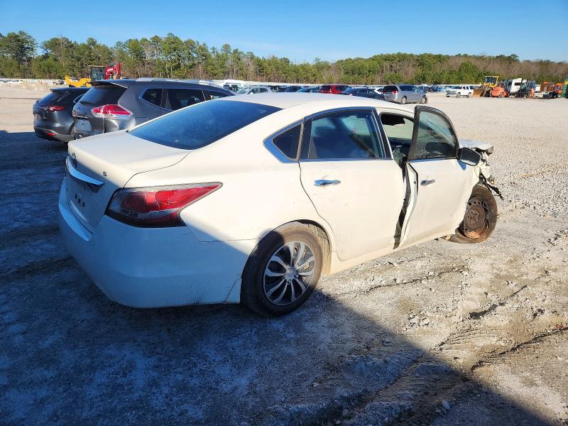 Photo 3 from auction – 2015 NISSAN ALTIMA with VIN 1N4AL3AP5FC104778