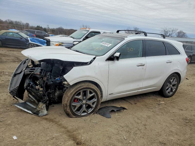 Photo 1 from auction – 2016 KIA SORENTO SX with VIN 5XYPKDA56GG098823