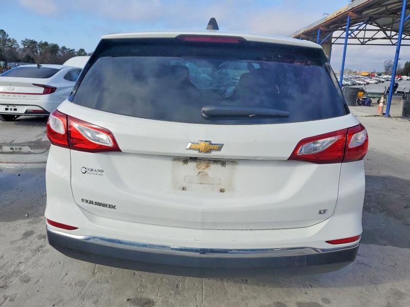 Photo 6 from auction – 2018 CHEVROLET EQUINOX with VIN 2GNAXJEV0J6310577