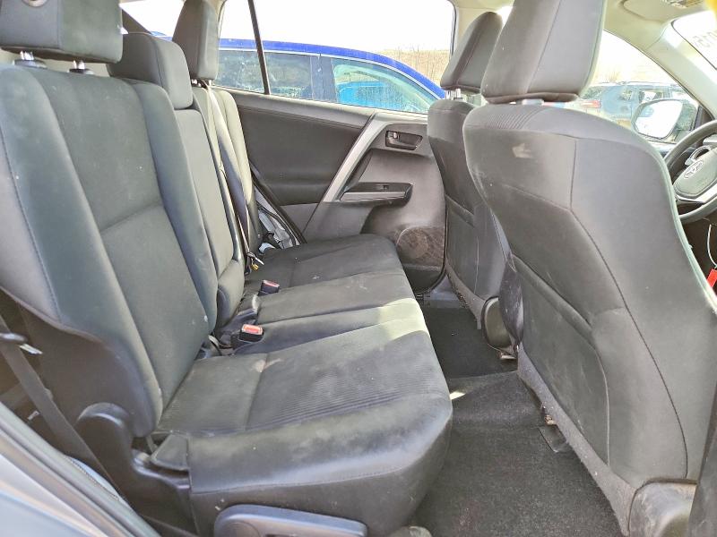 Photo 11 from auction – 2017 TOYOTA RAV4 LE with VIN 2T3BFREV6HW693258