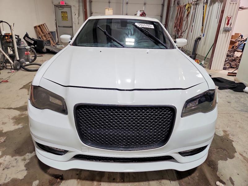 Photo 5 from auction – 2018 CHRYSLER 300 S with VIN 2C3CCAGG2JH118226
