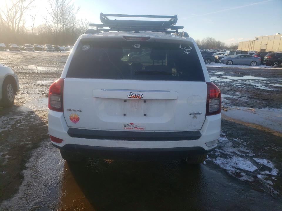 Photo 6 from auction – 2015 JEEP COMPASS LA with VIN 1C4NJDEB0FD418211