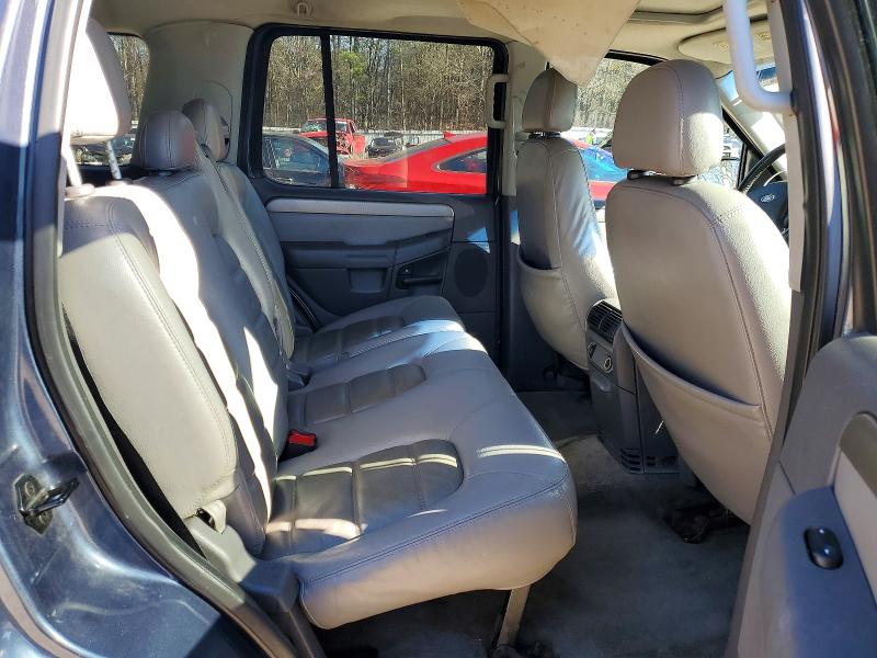 Photo 11 from auction – 2004 FORD EXPLORER X with VIN 1FMZU73K94UB00495