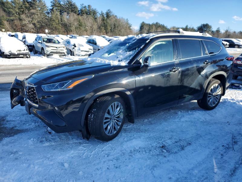 TOYOTA HIGHLANDER 2023 with VIN 5TDKDRBH4PS518771 - Photo from auction