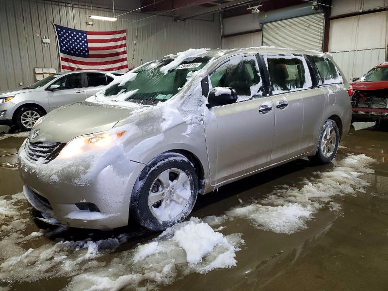 TOYOTA SIENNA 2015 with VIN 5TDZK3DC0FS533009 - Photo from auction
