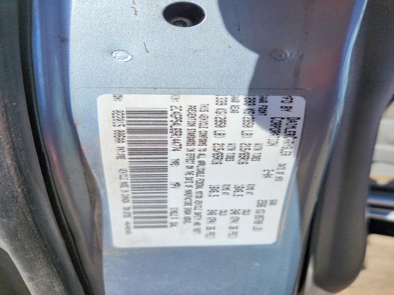 Photo 14 from auction – 2005 CHRYSLER TOWN & COU with VIN 2C4GP54L65R144774