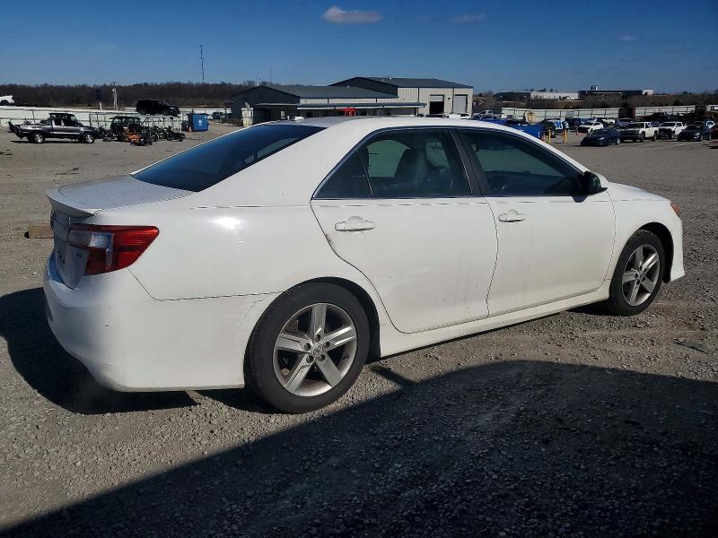 Photo 3 from auction – 2014 TOYOTA CAMRY with VIN 4T1BF1FK0EU855914