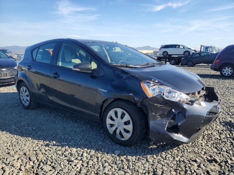 Photo 4 from auction – 2013 TOYOTA PRIUS C with VIN JTDKDTB32D1542514