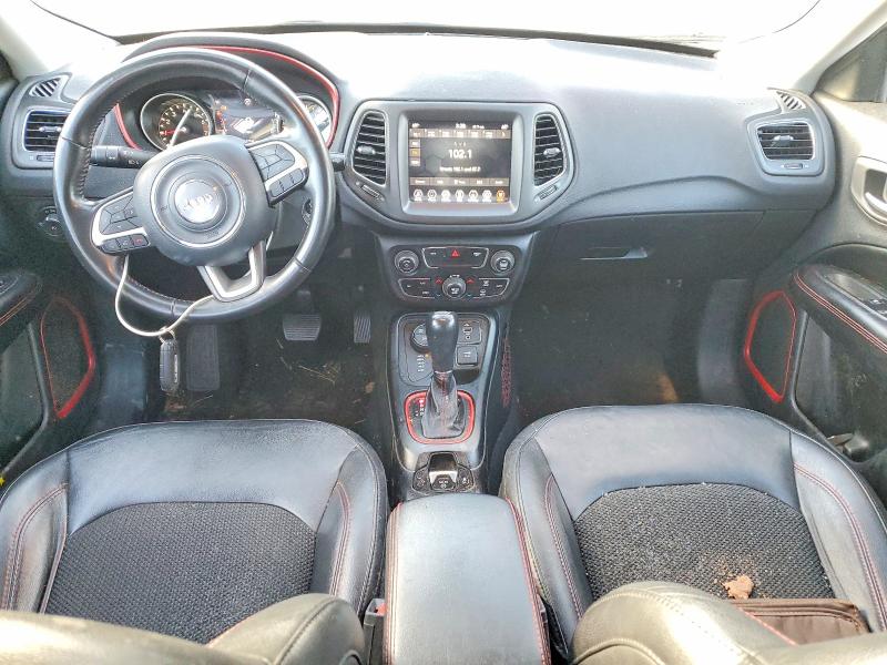 Photo 8 from auction – 2019 JEEP COMPASS with VIN 3C4NJDDB4KT627554