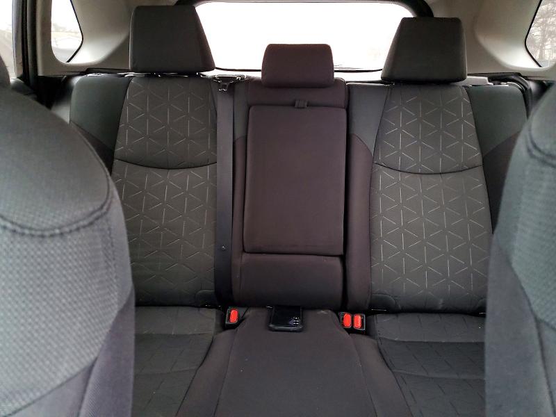 Photo 10 from auction – 2022 TOYOTA RAV4 XLE with VIN 2T3P1RFV2NC315616