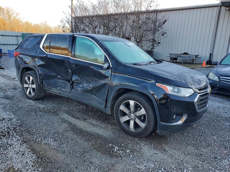 Photo 4 from auction – 2018 CHEVROLET TRAVERSE with VIN 1GNERHKW2JJ204572